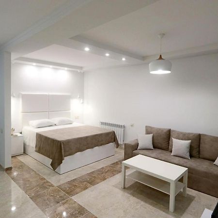Appartment Lux, Komitas 26 Єреван Екстер'єр фото