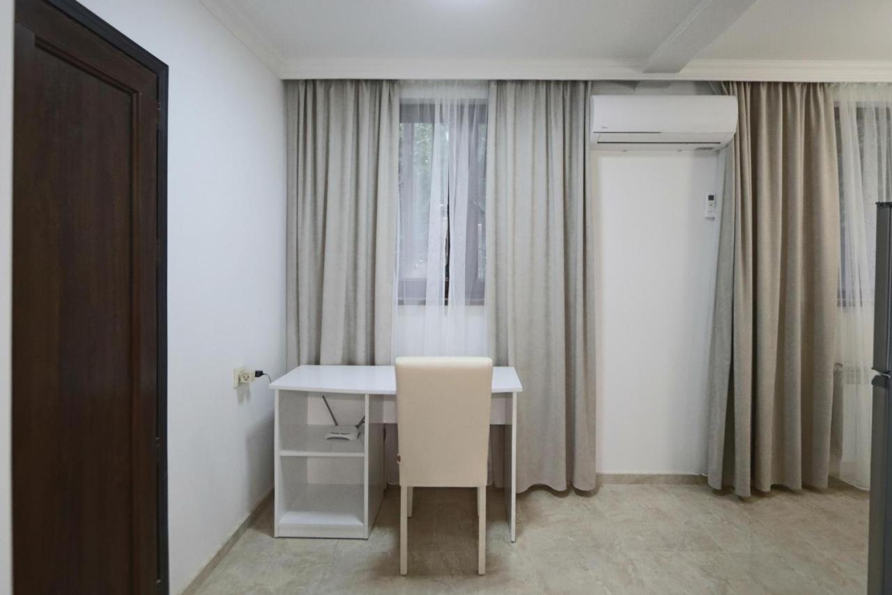 Appartment Lux, Komitas 26 Єреван Екстер'єр фото