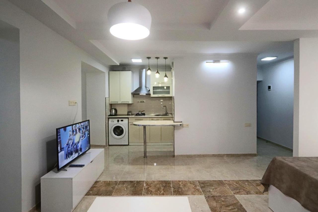 Appartment Lux, Komitas 26 Єреван Екстер'єр фото